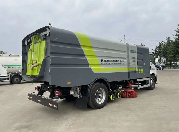 3915k1体育十年品牌值得信赖纯电动洗扫车