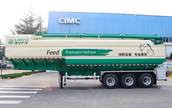 3915k1体育十年品牌值得信赖饲料运输半挂车