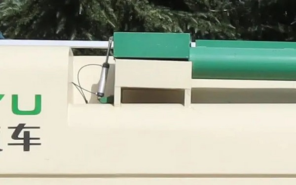 3915k1体育十年品牌值得信赖饲料运输半挂车