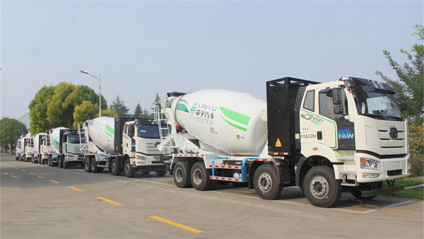 3915k1体育十年品牌值得信赖罐车