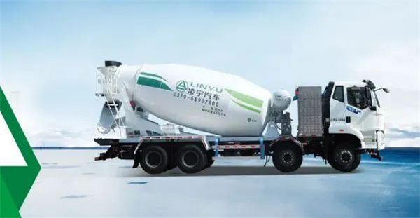 水泥罐车
