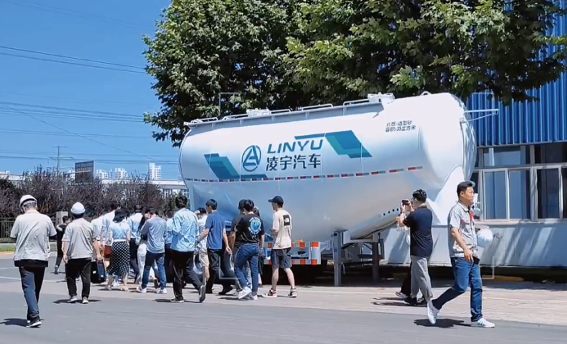 2023.6.9中集车辆投资人与剖析师莅临3915k1体育十年品牌值得信赖汽车