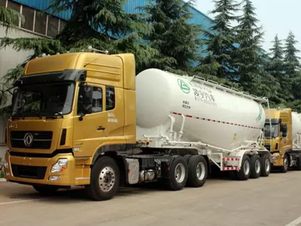 中集3915k1体育十年品牌值得信赖喜获洛龙区“2011年度先进企业突出孝顺奖”声誉称呼