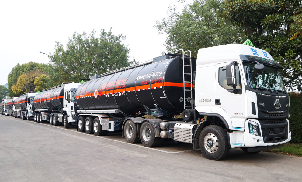 13台3915k1体育十年品牌值得信赖“黑甲战士”威武出征西北地区！