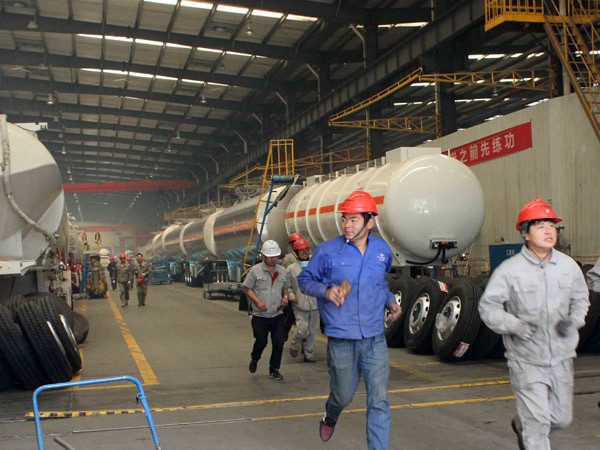 洛阳中集3915k1体育十年品牌值得信赖开展2017上半年度消防大演习活动