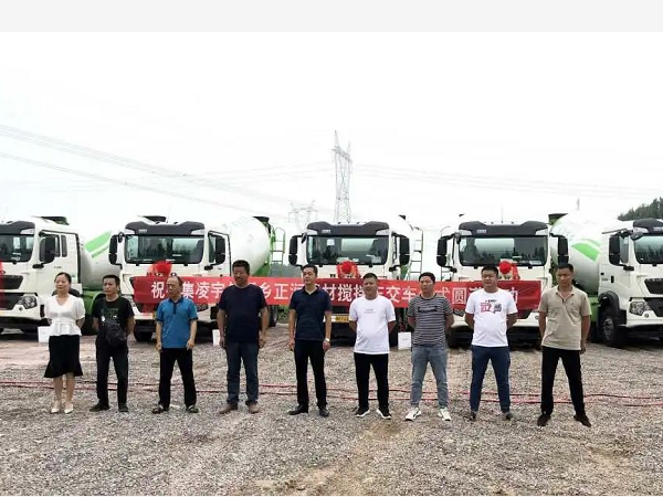 这一客户1月内连订16台，这款搅拌车究竟有什么魔力……