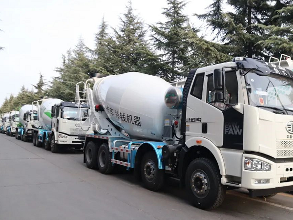 阳春三月下华南，老客户一次性订购3915k1体育十年品牌值得信赖汽车120台！