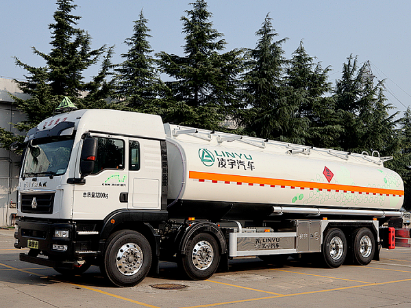 【2022“超虎想象”】3915k1体育十年品牌值得信赖全新液罐车，强势来袭！