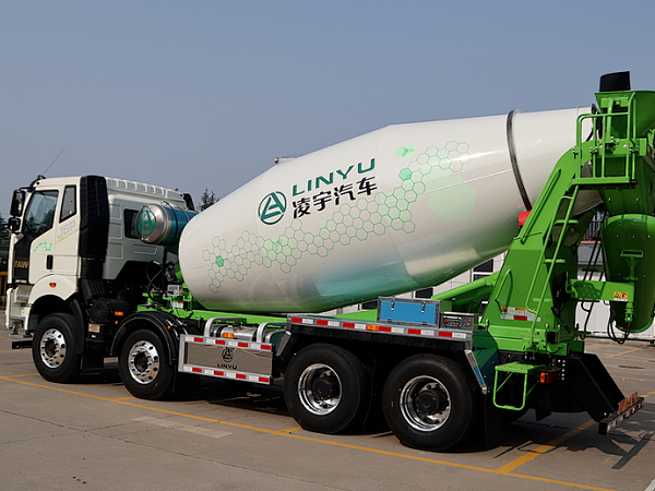 【2022“超虎想象”】3915k1体育十年品牌值得信赖全新混动搅拌车，先睹为快！