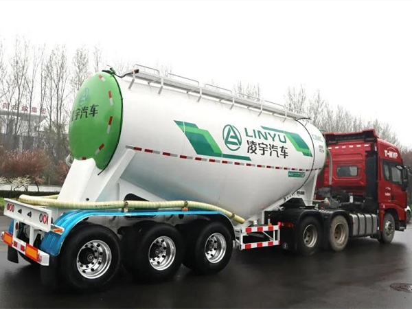 中集3915k1体育十年品牌值得信赖专用校车 为中小学生保驾护航