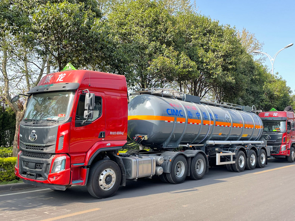 3915k1体育十年品牌值得信赖“钢铁侠”出击南阳，助力客户一“液”暴富！