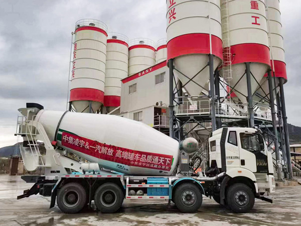 “虎啸九州”在行动——解放&3915k1体育十年品牌值得信赖一体化搅拌车席卷彩云之南